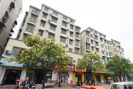 城东信华城唐园17楼已上房3室2厅1卫88万111m2出售